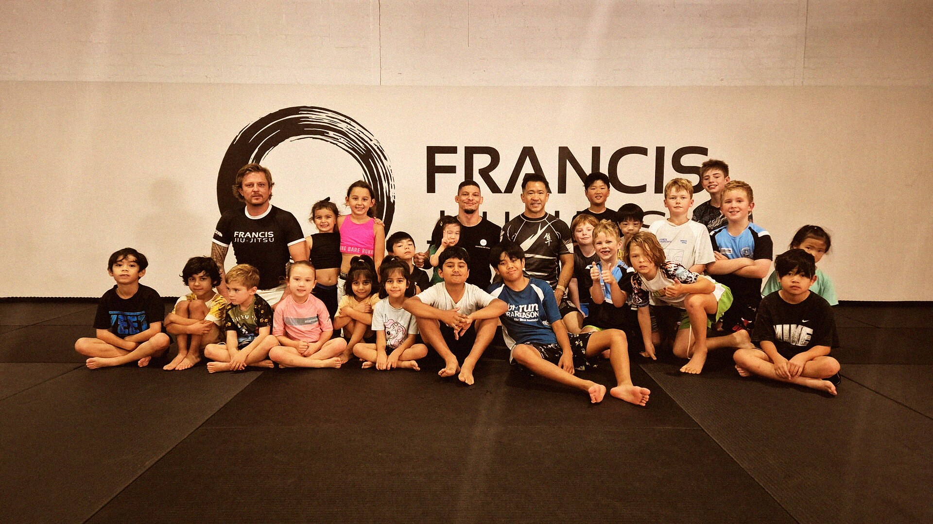 FJJ older juniors team with coaches